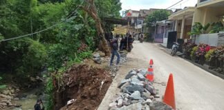 Proyek Longsor Bantaran Sungai Batukarut, Cepat, aman lancar, berkualitas