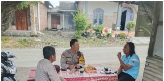 Kapolsek Ngimbang Gelar Patroli Dialogis Guna Menjaga Siskamtibmas Di Wil. Ngimbang