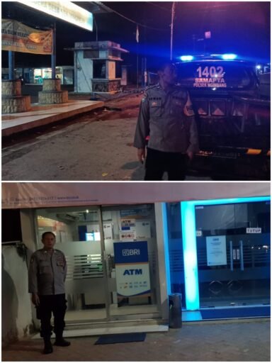 Guna Cegah DanTangkal 4C Polsek Ngimbang Gelar Patroli Blue Light Di Daerah Rawan Kriminal