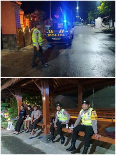 Polsek Ngimbang Patroli Blue Light Siskamtibmas Guna Cegah Dan Tangkal Kriminalitas Di Malam Hari