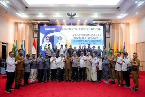 Gubernur Banten Andra Soni Instruksikan Alat Berat Turun Cepat Tangani Banjir Padarincang