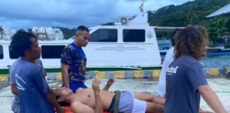 Ditpolairud Polda NTB Gercep Evakuasi Warga Terpeleset dan Patah Tulang di Gili Trawangan