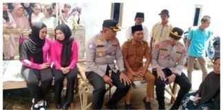 Bayangkari Polres Tanggerang,Peduli Warga Desa Yang Terdampak ABRASI Sungai Cidurian