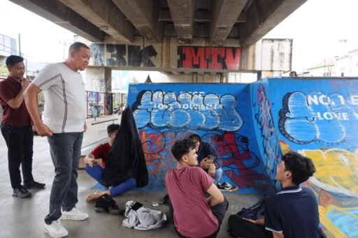 Akhir Pekan, Tri Adhianto Sidak Penataan Ducting dan Reklame di Wilayah Jatiasih