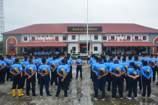 Komandan Kodaeral XI Pimpin Apel Pagi , Tekankan Pentingnya Menjaga Kesehatan Fisik dan Mental