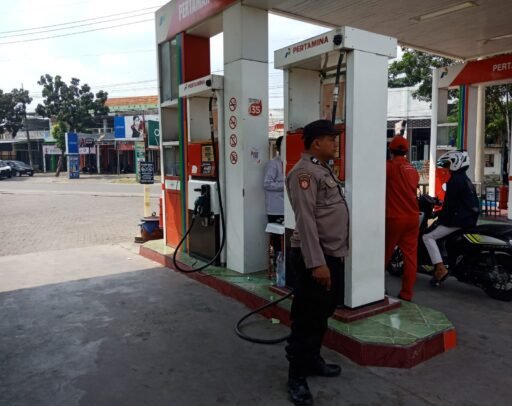 Guna Cegah Kriminalitas Personil Polsek Ngimbang Gelar Patroli Obvit Di Wilayah Ngimbang