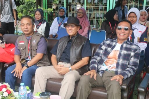 Pengawas Cabang Surabaya YHT Tinjau Pensi KALARUVI FEST Vol. 3 SMP Hang Tuah 1 Surabaya.