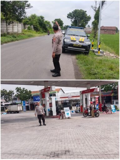 Personil Polsek Ngimbang Gelar Patroli Obvit Guna Cegah Premanisme Dan Kriminalitas