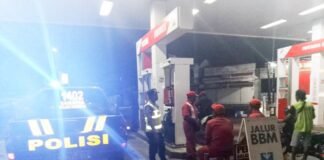 Polsek Ngimbang Patroli Blue Light Siskamtibmas Guna Cegah Dan Tangkal Kriminalitas Di Malam Hari