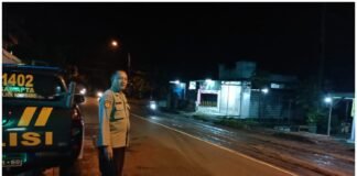 Demi Ciptakan Wilayah Yang Kondusif Polsek Ngimbang Gelar Patroli Blue Light Di Malam Hari