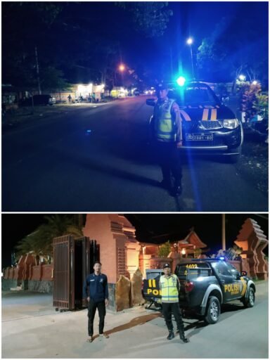 Polsek Ngimbang Patroli Blue Light Siskamtibmas Guna Cegah Dan Tangkal Kriminalitas Di Malam Hari