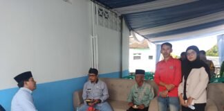 Maming Surita, SE. Dampingi Anjar Lugiyana, M.Ip. Camat Ciparay Resmikan SPPG Sarimahi 002.er