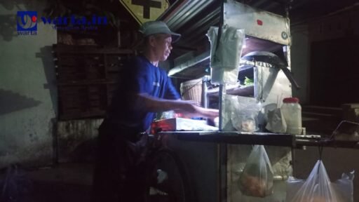 Nasi dan Mie Goreng Anglo Pak Min, Porsi Kenyang