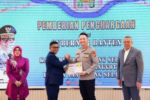 Andra Soni Beri Penghargaan Polres Tangsel atas Keberhasilan Program Cegah Tawuran