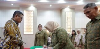 Gubernur Andra Soni Kukuhkan Pengurus PPTI Banten, Perkuat Kolaborasi Eliminasi TBC 2030