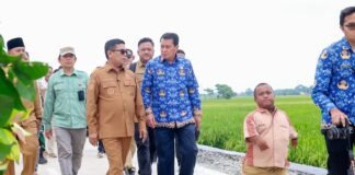 Gubernur Andra Soni Resmikan Jalan Poros Tiga Desa di Tangerang Lewat Program Bang Andra