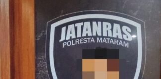 Tim Resmob Sat Reskrim Polresta Mataram Bekuk Tdg Pelaku Pencurian Hp di Jempong Baru