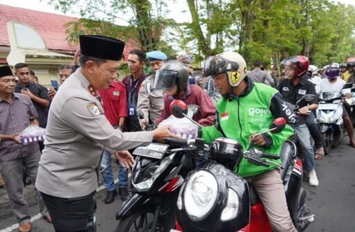 Bagi Takjil hingga Tausiyah, Kapolda NTB Buka Bareng dan Pererat Silaturahmi Insan Pers