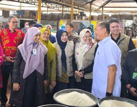 Safari Ramadhan, Jalan Gubernur Iqbal Memahami Harga Bahan Pokok dan Luka Stunting