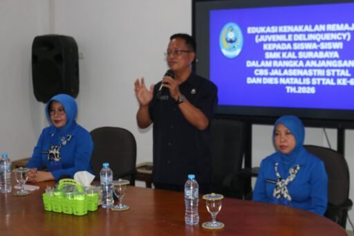 CBS Jalasenastri STTAL Berikan Pengetahuan Kenakalan Remaja Kepada Murid SMK KAL-1 Surabaya
