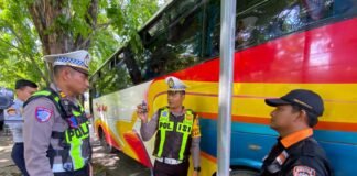 Satlantas Polres Lamongan Gelar Ramp Check Bus Penumpang dalam Ops Keselamatan Semeru 2026