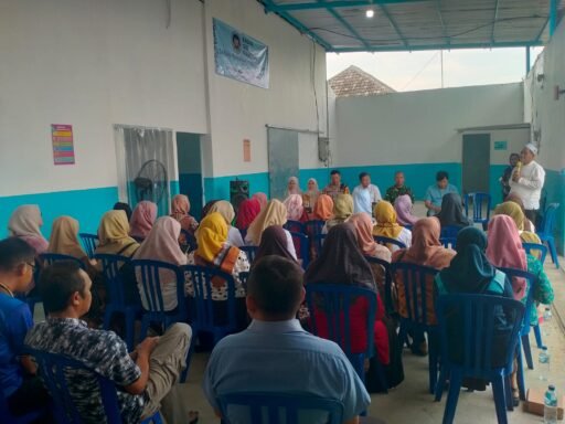 Polsek Ngimbang Bersama Forkopimcam Monitoring Penyaluran SPPG Yayasan Al-Ma’aruf Ke Penerima MPG