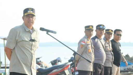 Pemda Meranti Dan Polres Sambut Baik Kurve Bersama Gerakan Asri Bersih Pantai Dorak
