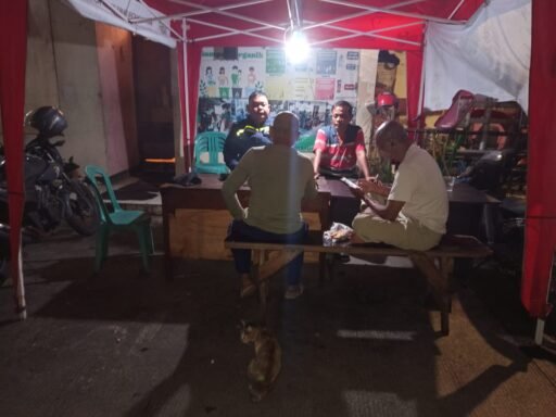 Bhabinkamtibmas Petamburan Sambangi Pos Kamling RW 09, Perkuat Siskamling di Tanah Abang