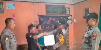 Polsek Ngimbang Hadir Dengarkan Curhat Warga Untuk Ringankan Beban, Wujud Kepedulian Polres Lamongan