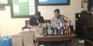 POLSEK PATOKBEUSI POLRES SUBANG DAN POL PP RAZIA MIRAS MENJELANG BULAN RAMADHAN TAHUN 2026.