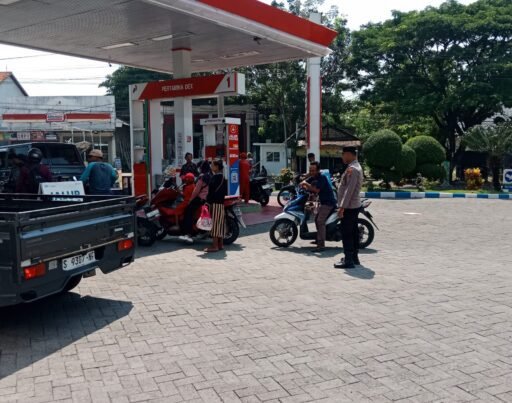 Polsek Ngimbang Gelar Patroli Obvit Guna Cegah Kriminalitas Di Daerah Rawan