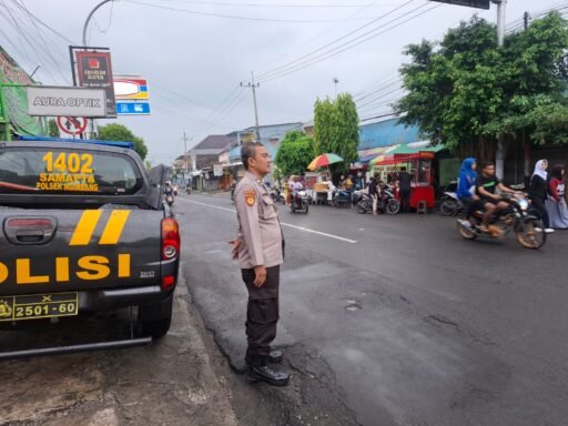 Polsek Ngimbang Gelar Patroli Pemantauan Menjelang Buka Puasa Di Wilayah Ngimbang