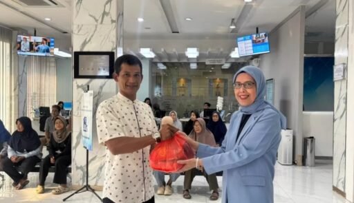 Sebarkan Semangat Berbagi, BRI Kanca Cimanggis Berikan Santunan untuk Dhuafa dan Anak Yatim