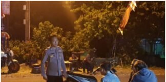Polsek Ngimbang Gelar Patroli Blue light Guna Antisipasi 4C Dan Hitam -Hitam Di Malam Hari