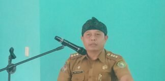 Asep Sutanto, S.STp. MM. Camat Pacet Dalam Musrembang RKPD Tahun 2027 Tingkat Kecamatan Pacet Kab. Bandung