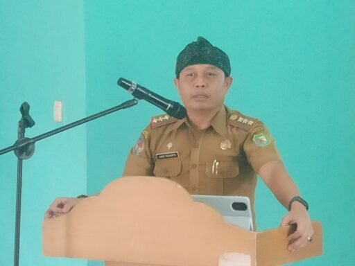 Asep Sutanto, S.STp. MM. Camat Pacet Dalam Musrembang RKPD Tahun 2027 Tingkat Kecamatan Pacet Kab. Bandung