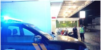 Personil Polsek Ngimbang Gelar Patroli Siskamtibmas Guna Cegah Kriminalitas Di Malam Hari