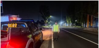 Polsek Ngimbang Gelar Patroli Blue Light Guna Cegah Dan Daya Tangkal 4C Di Daerah Rawan