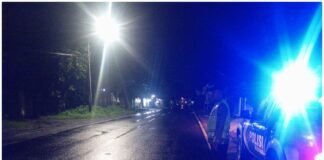 Guna Cegah Dan Daya Tangkal 4C Polsek Ngimbang Gelar Patroli Blue Light Di Daerah Rawan