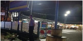 Guna Cegah Dan Daya Tangkal 4C Di Malam Ramadhan Polsek Ngimbang Gelar Patroli Blue Light