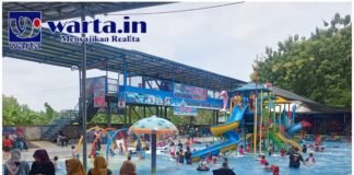 Jelang Ramadan, Ribuan Pengunjung Serbu Padusan di Kolam Renang Puri Berlian Park Rembang