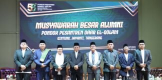 Buka Mubes Alumni Daar El-Qolam, Andra Soni Tekankan Peran Pesantren dalam Pembangunan