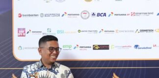 Gubernur Banten Raih Anugerah Indoposco sebagai Gubernur Peduli Infrastruktur Desa