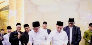 Wagub Dimyati Resmikan Masjid Al Hakim BSD Usai Salat Subuh Berjamaah