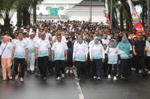 Ribuan Warga dan Wartawan Meriahkan Jalan Sehat HPN 2026 di Banten
