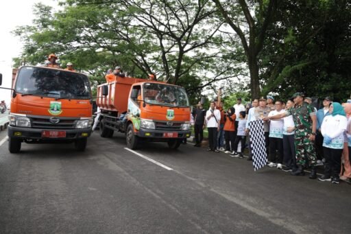 Gubernur Andra Soni Turun Langsung Pimpin Gerakan Banten ASRI di Kota Serang