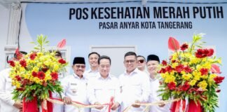 Andra Soni Resmikan Pos Kesehatan Merah Putih di Pasar Anyar Tangerang