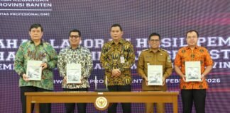 Gubernur Banten Andra Soni Terima Dua LHP Semester II 2025 dari BPK RI Perwakilan Banten