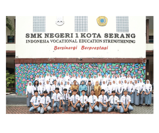 TP PKK Banten Awali Program PKK Mengajar 2026 di SMKN 1 Kota Serang