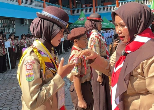 Perempuan Pramuka: Pilar Kepemimpinan dan Ketangguhan Generasi Muda